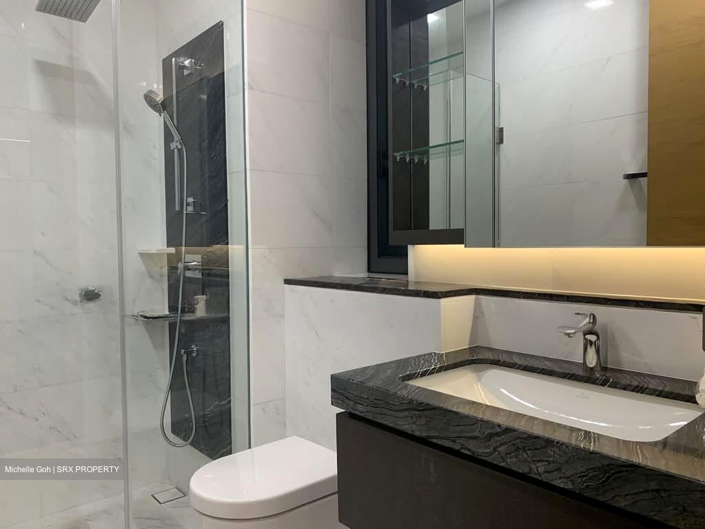 Marina One Residences (D1), Apartment #561187071